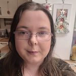 Katie Pickering - @the_lonely_reader - Instagram