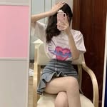 Kay Hackett - @kayhackett29 - Instagram