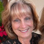 Kay Holcomb - @kaylgholcomb - Instagram