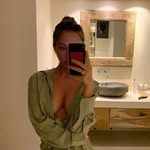 Kay Howe - @kayhowe1157 - Instagram