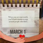 Kay Hull - @posh.kayhull - Instagram