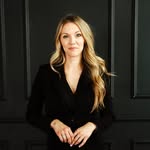 Kat Hurd | Career Coach for Women in MedTech - @women_in_biz_ - Instagram