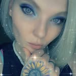 Kay Powers - @sunflowerwarrior89 - Instagram
