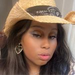 Kay Wheeler - @defendablefashion - Instagram