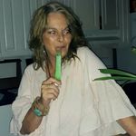 kay whitten - @tokahoness - Instagram