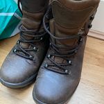 Kay Withers - @walkingkay9 - Instagram