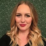 Kayla Bridge - @kaylabridgereviews - Instagram