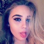 @kaylaechols - Instagram