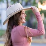 Kayla Flint - @huckleberry.kf - Instagram