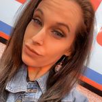 Kayla Holcomb - @kaylaholcombbates - Instagram