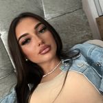 Kayla 🖤 - @kaylajohnstoneee - Instagram