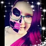 Kayla Seibert - @kaylabugs23 - Instagram