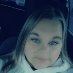 Kayla Wicker - @kayla.wicker3 - Instagram