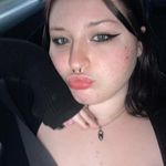 Kayla Yoder - @kay.1a86 - Instagram