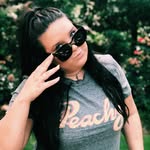 Kaylee Cochran - @kayleescloset23 - Instagram