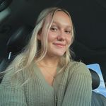 Keely - @keely_davis28 - Instagram