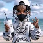 Kelly Dee - Facebook