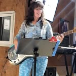 Kelly Miller-Gerlach - @kmgfox - Instagram