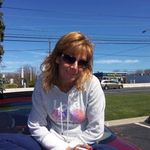 Kelly Costello - @costello7500 - Instagram