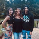 Kelli Hensley - @krhensley6 - Instagram