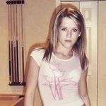 Kelli Hinton - @kellihinton9 - Instagram