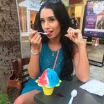 Kelly Levine - @kelly.levine.56211 - Instagram
