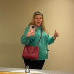 Kelli Petersen - @lippy_legs - Instagram