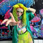🎵Kelli🎤 Aka 🎶The Queen👑 - @neonnightstorm - Instagram