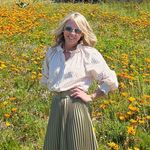 Kelli Walden - @kelli_whydoyoutravel - Instagram