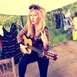 Kelly Weiss - @kelly.weiss.9279 - Instagram
