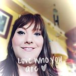 Kellie Beck - @kellie.beck.9843 - Instagram
