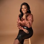 Kelly Blake - @kellyblakelegal - Instagram