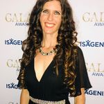 Kelly Granger - @zahiradance - Instagram