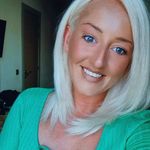 Kelly Howells - @kelliehowells - Instagram