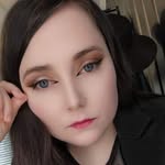 Kelly Jacobson - @the13black13cat - Instagram
