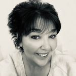 Kellie Bowen Moyers - @kelliebowenmoyers - Instagram