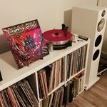 Kelly Trowbridge - @the_vinyl_we_listen_to - Instagram