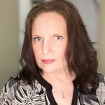 Kellie Warner - Wordsmith - @kellie_w_wordsmith - Instagram