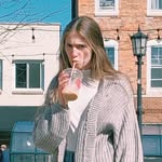Kelly Clair - @on.my.third.coffee - Instagram