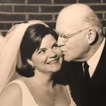 Kelly Sheridan Lowe - @kellyfirsttravel - Instagram