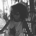 Kelly full moon - @mka.jacq - Instagram