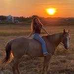 Kelly Bourgault - @kelly.bourgault - Instagram