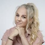 Wellbeing Artist and Tutor - @kellyherrickart - Instagram