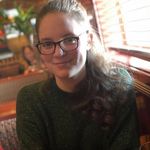 Kellie Holbert - @kellieandsomedogs - Instagram