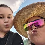 Kelly Kennett - @kkennett14 - Instagram