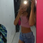Kelly Leon - @kelly.leon.3762 - Instagram
