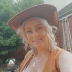 Kelly Leon - @kelly.leon.9085 - Instagram