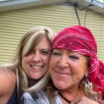 Kelly Chronister Mower - @lovin_me_some_pups - Instagram