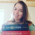 Kelly - @kellyreadss - Instagram