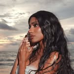 KELLY REALES - @kellyreales7 - Instagram
